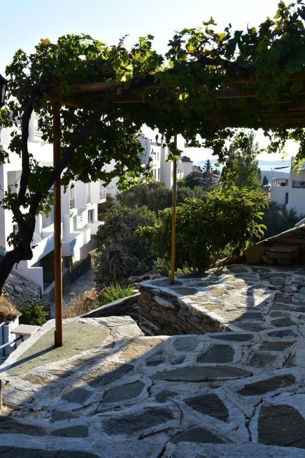 3 Alpha Studios Batsi  Exterior photo
